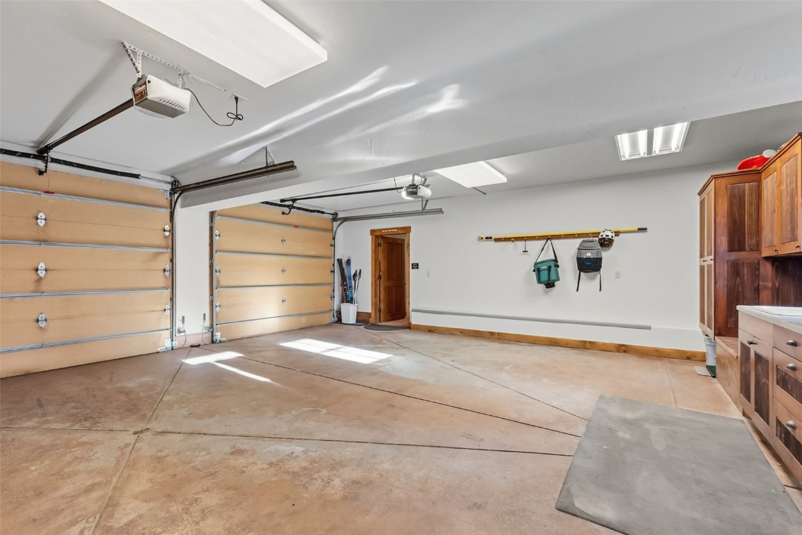 62 Goldenview Drive Property Photo 48