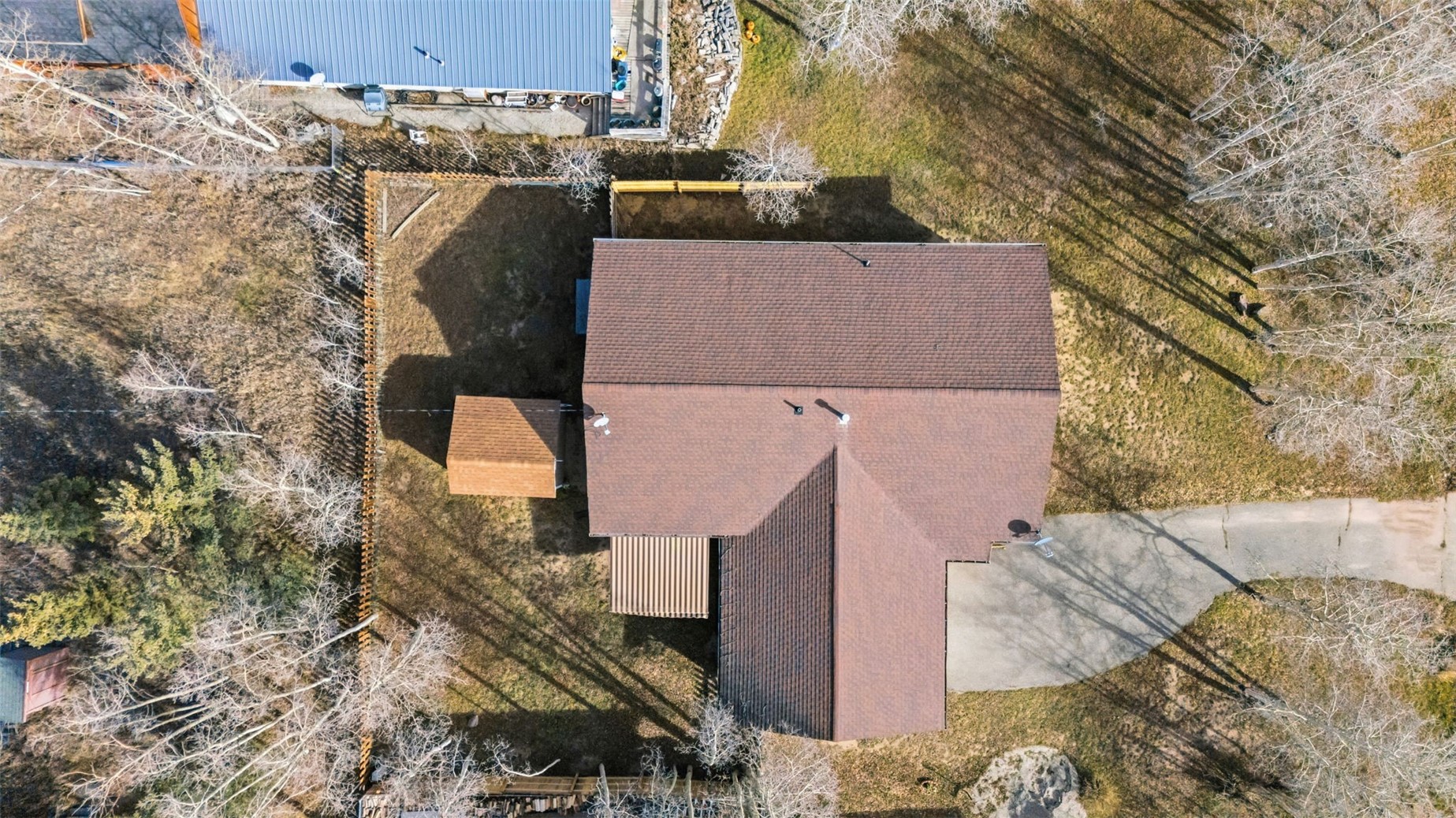 316 3rd Street Property Photo 34