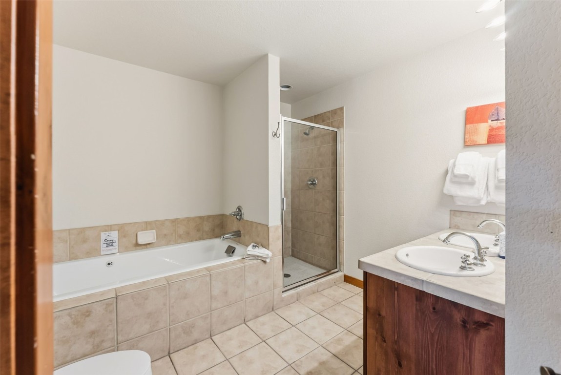 505 S Main Street 2403 Property Photo 16