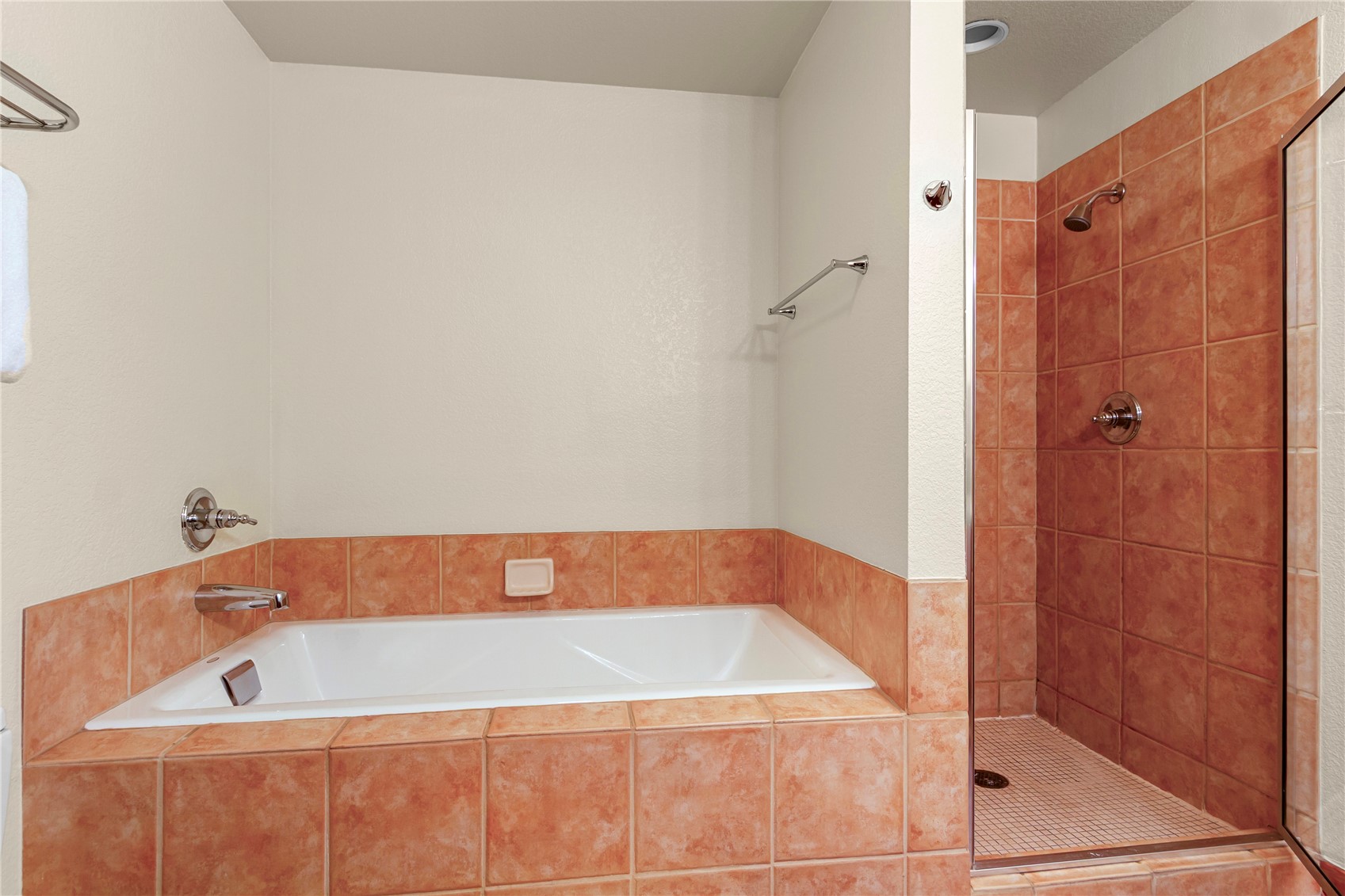 505 S Main Street 2305 Property Photo 18