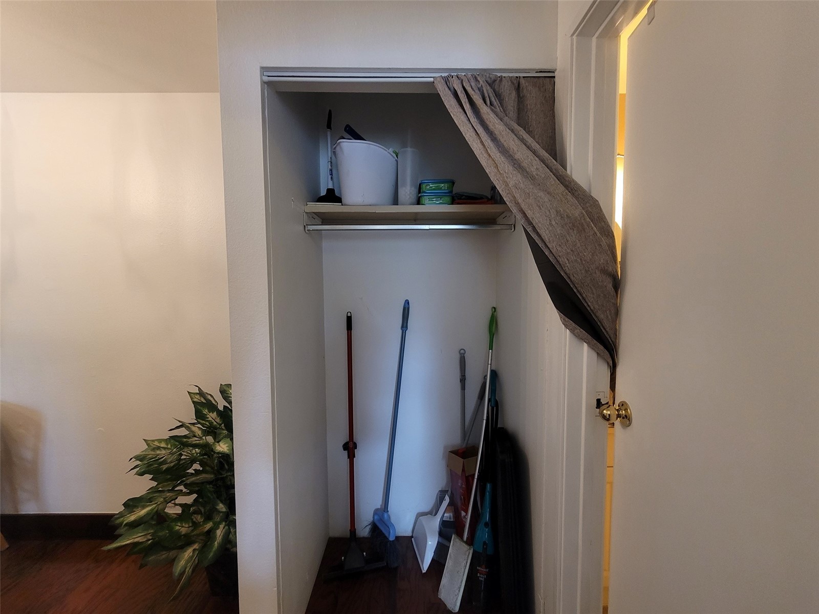 214 S Harris Street 101 Property Photo 22