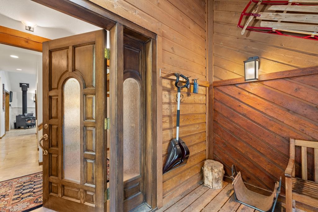 82 Lenawee Lane Property Photo 35