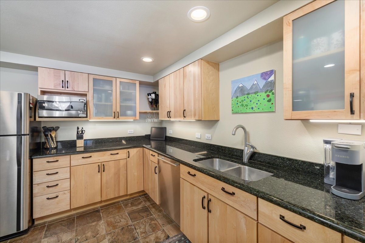 21650 Us Highway 6 2106 Property Photo 10