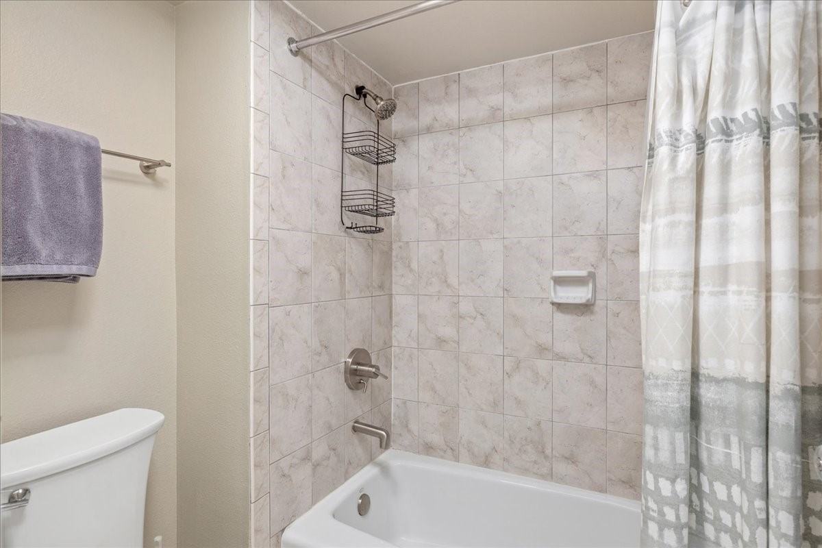 21650 Us Highway 6 2106 Property Photo 14