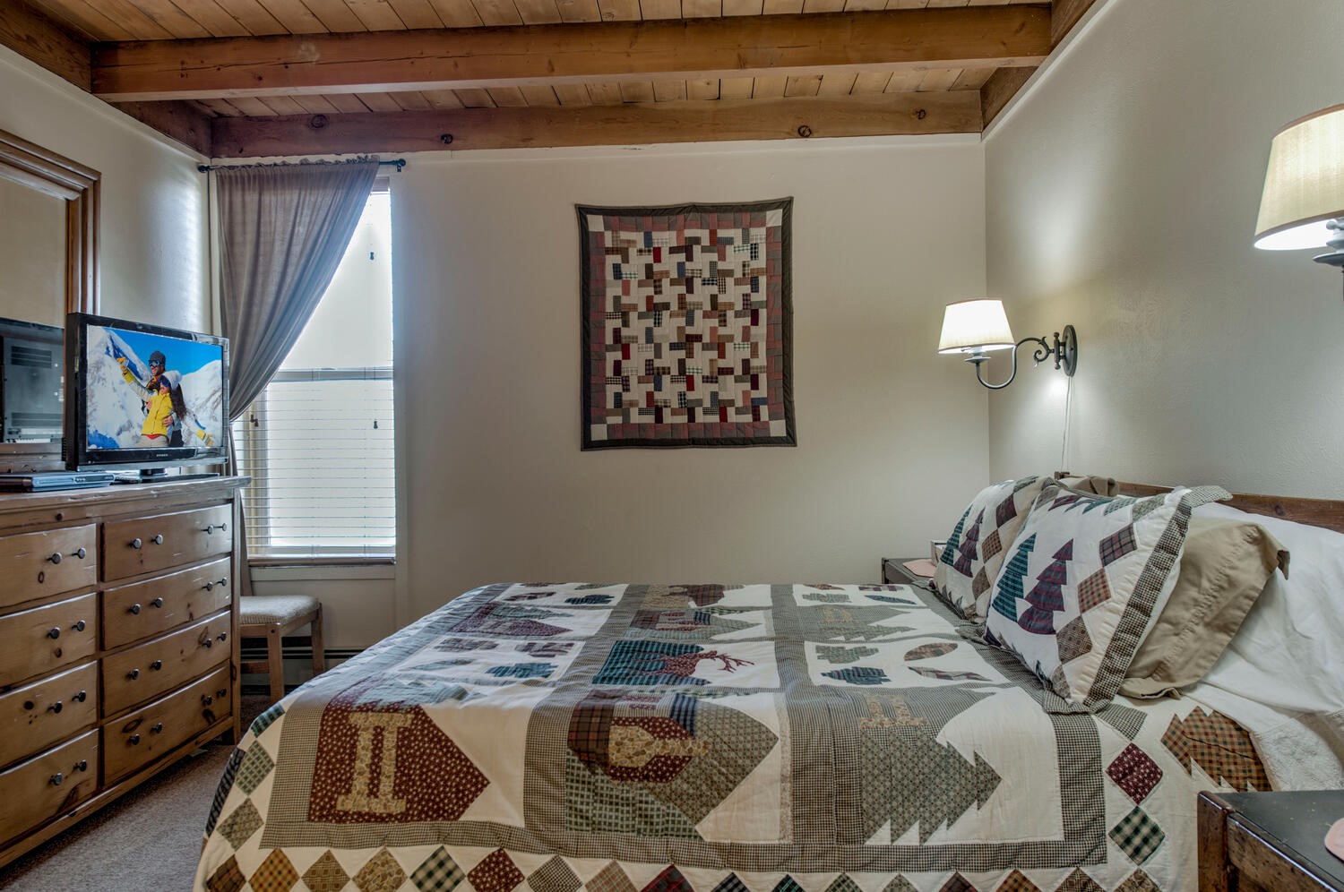 2300 Lodgepole Circle 101 Property Photo 18