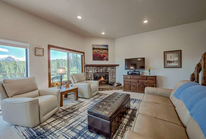 98000 Ryan Gulch Road E104 Property Photo 3