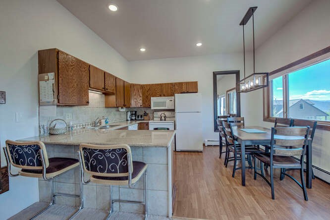 98000 Ryan Gulch Road E104 Property Photo 7