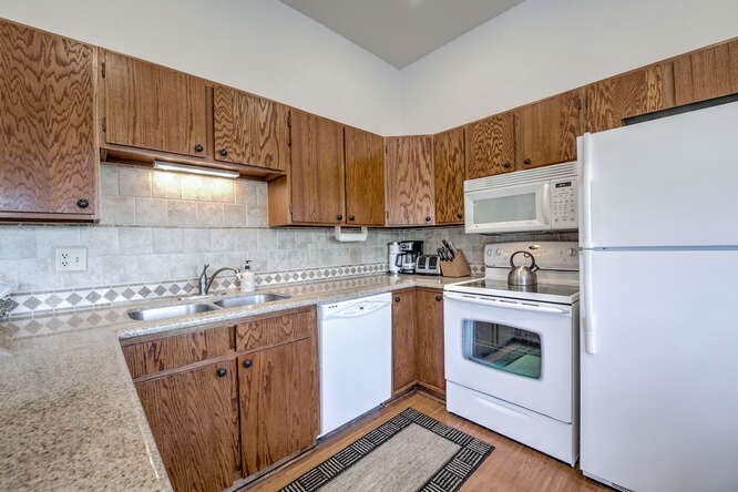 98000 Ryan Gulch Road E104 Property Photo 8