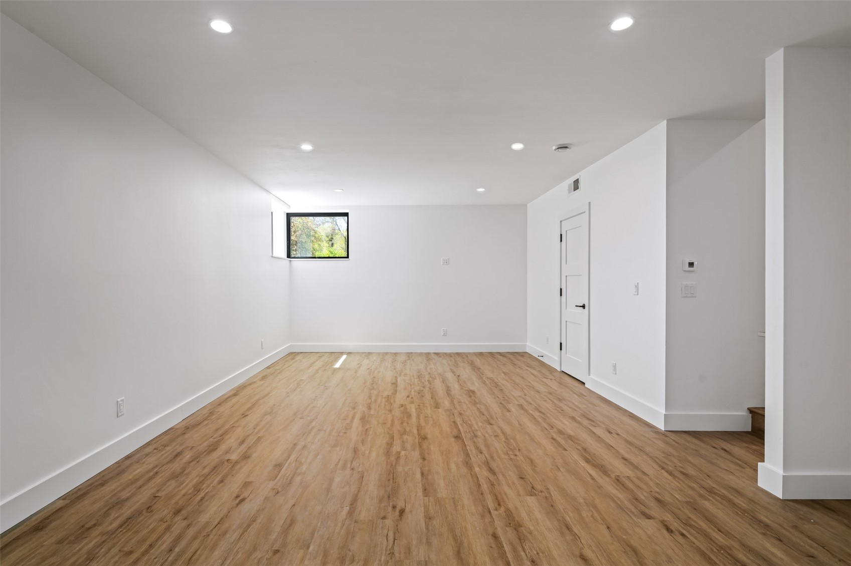 512 8th Street Property Photo 24