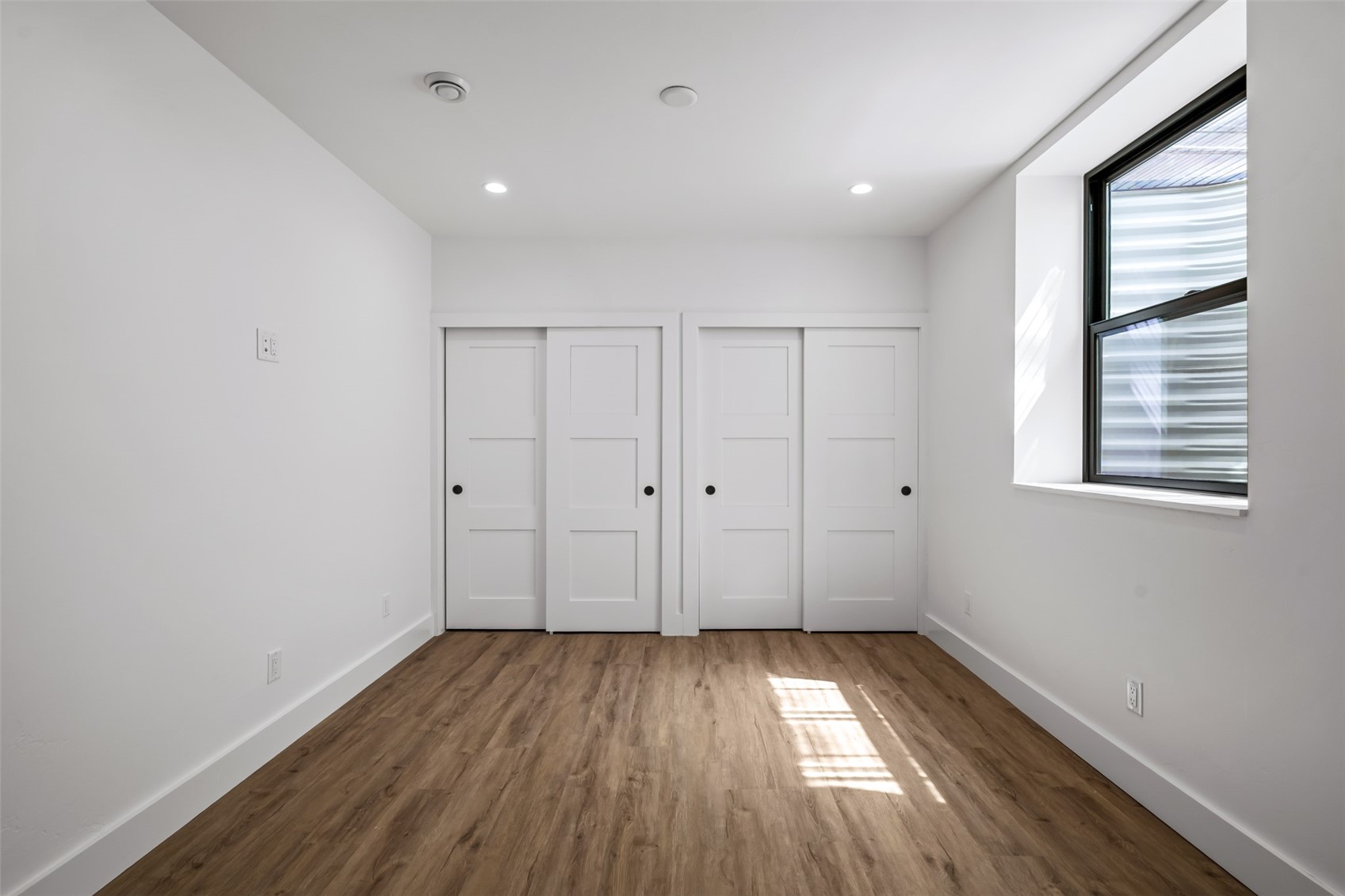 512 8th Street Property Photo 27