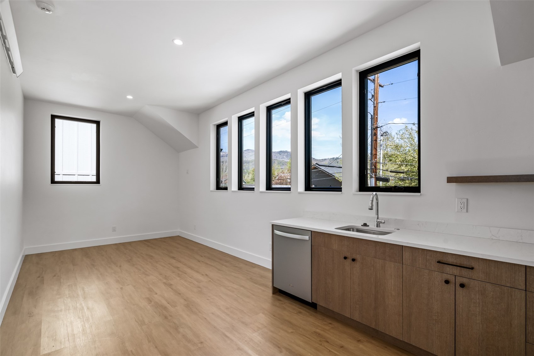 512 8th Street Property Photo 28