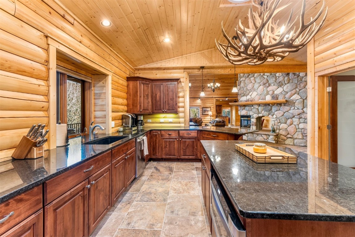9188 County Road 240 Property Photo 27