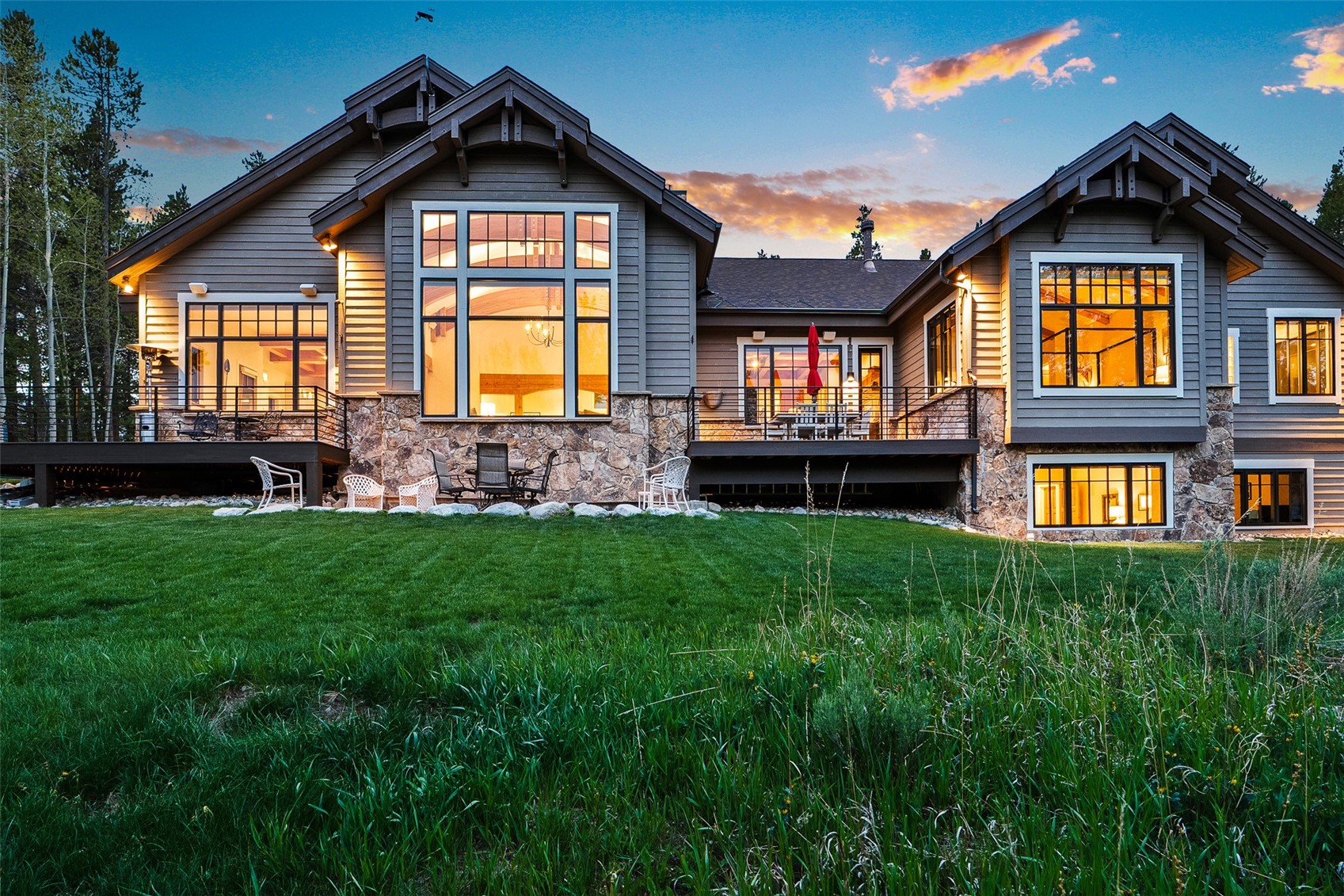 494 Silver Circle Property Photo 14