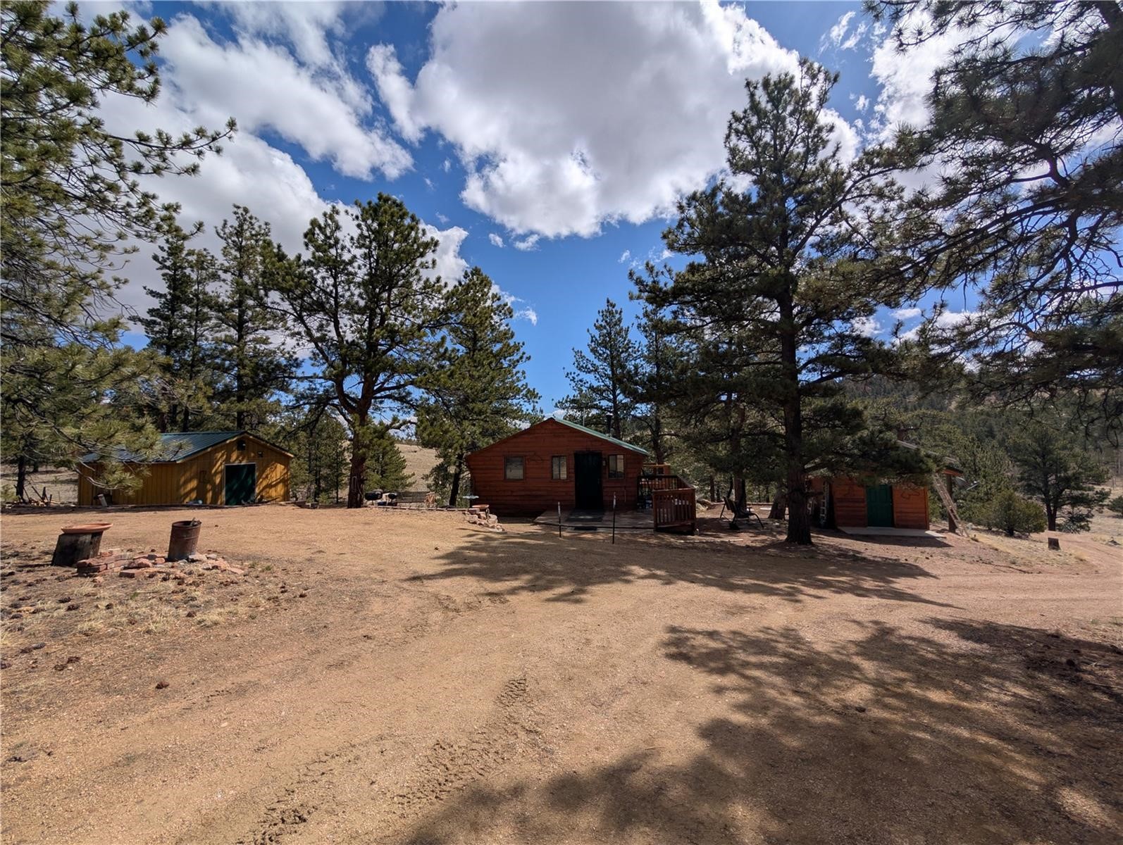 2117 Badger Creek Road Property Photo 3