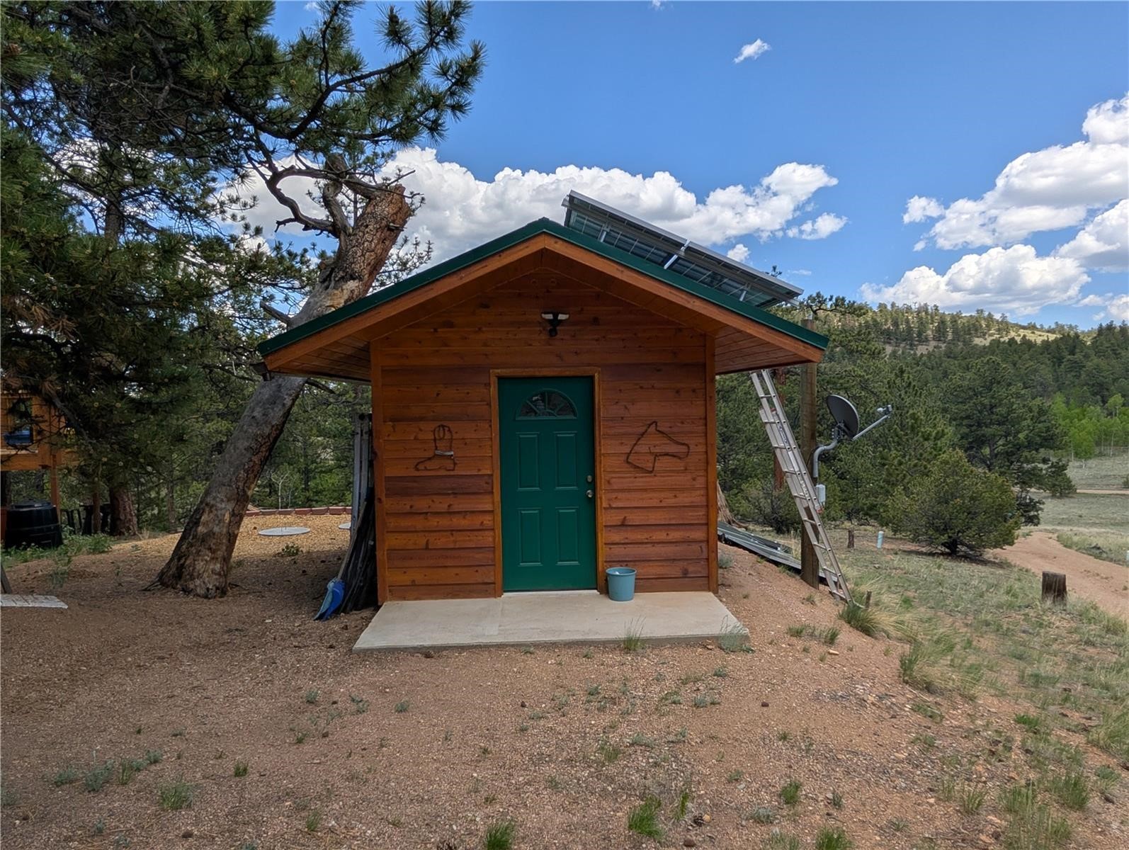 2117 Badger Creek Road Property Photo 7