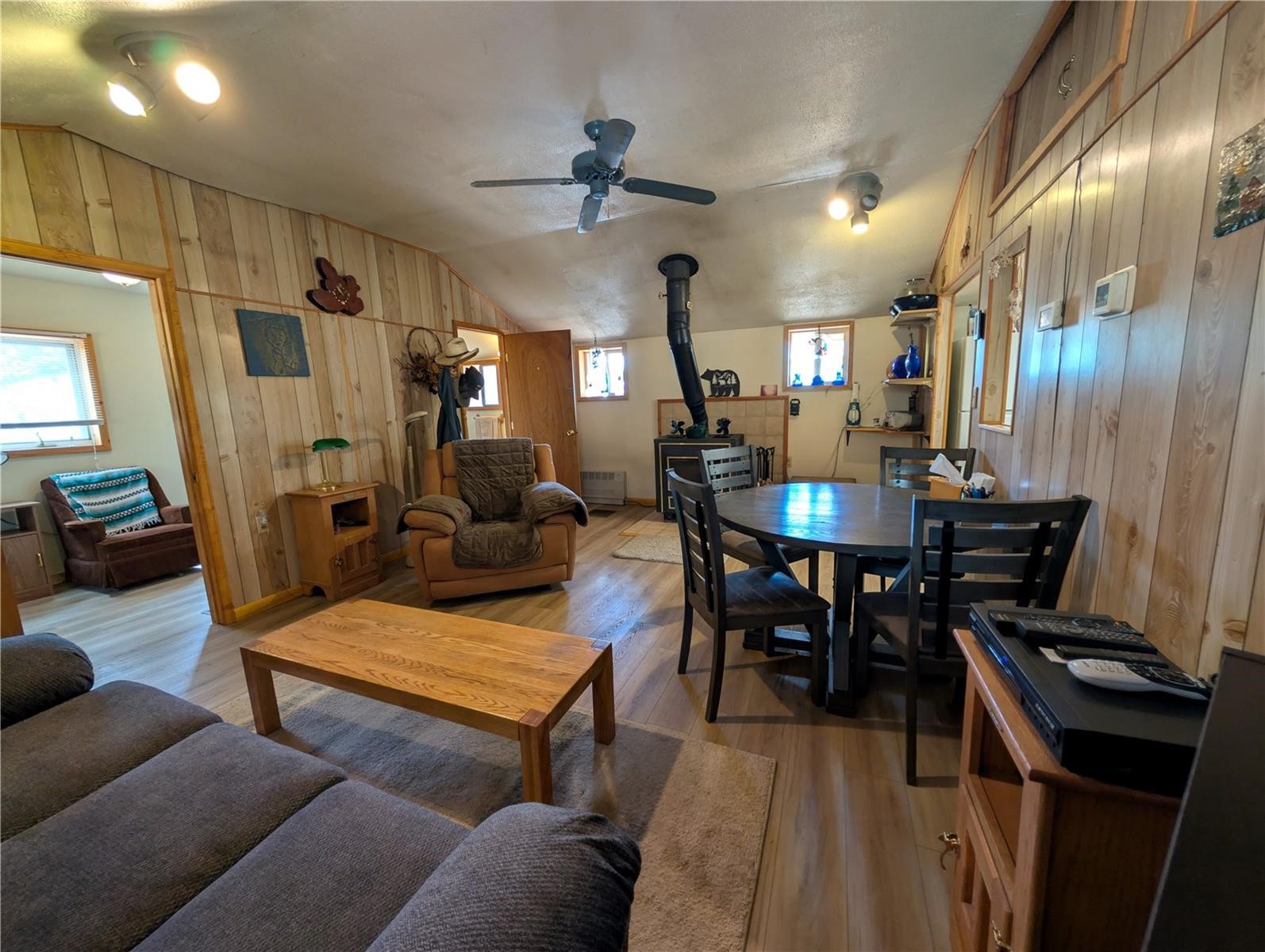 2117 Badger Creek Road Property Photo 17