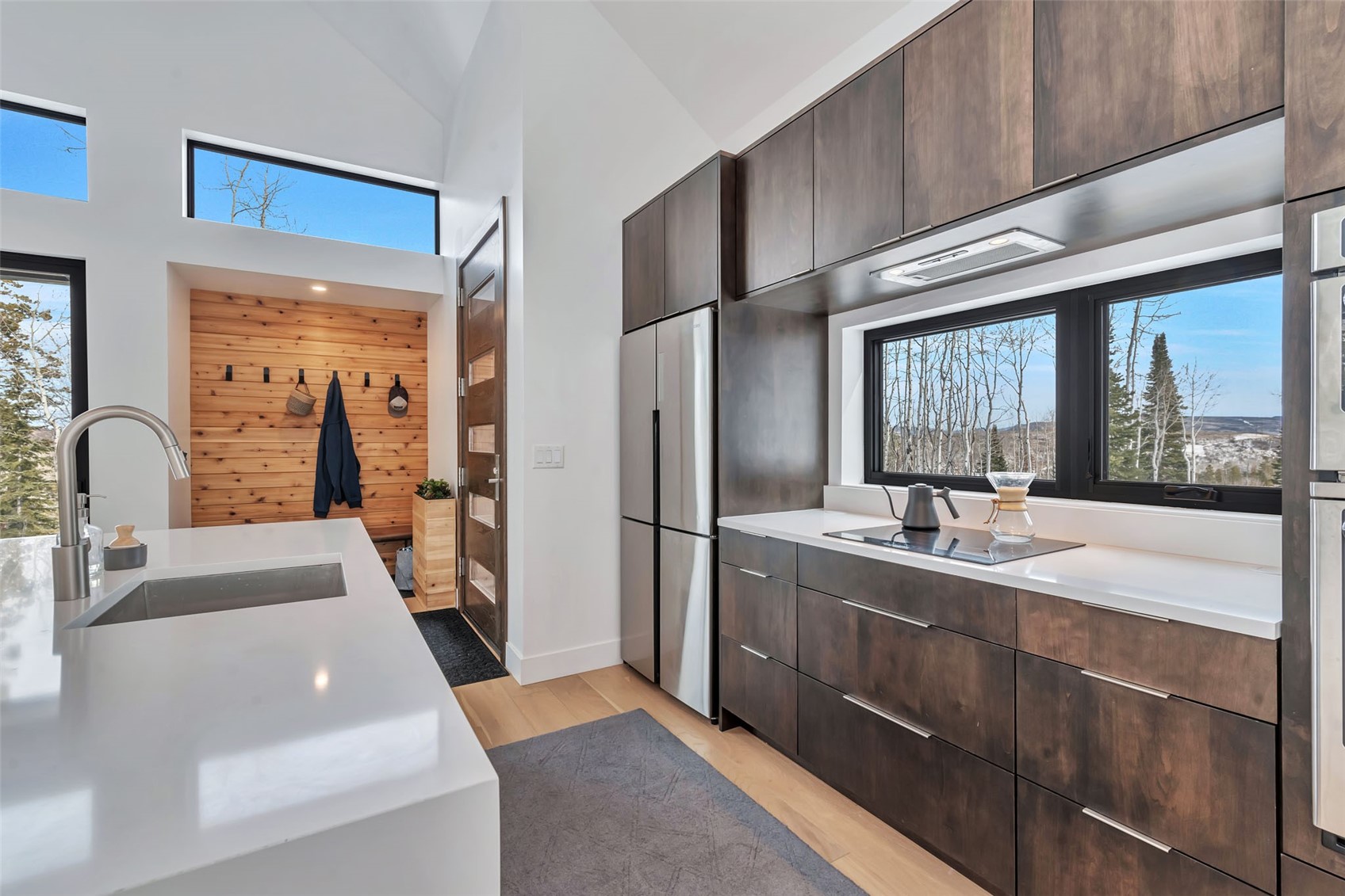 24700 Lone Tooth Trail Property Photo 13