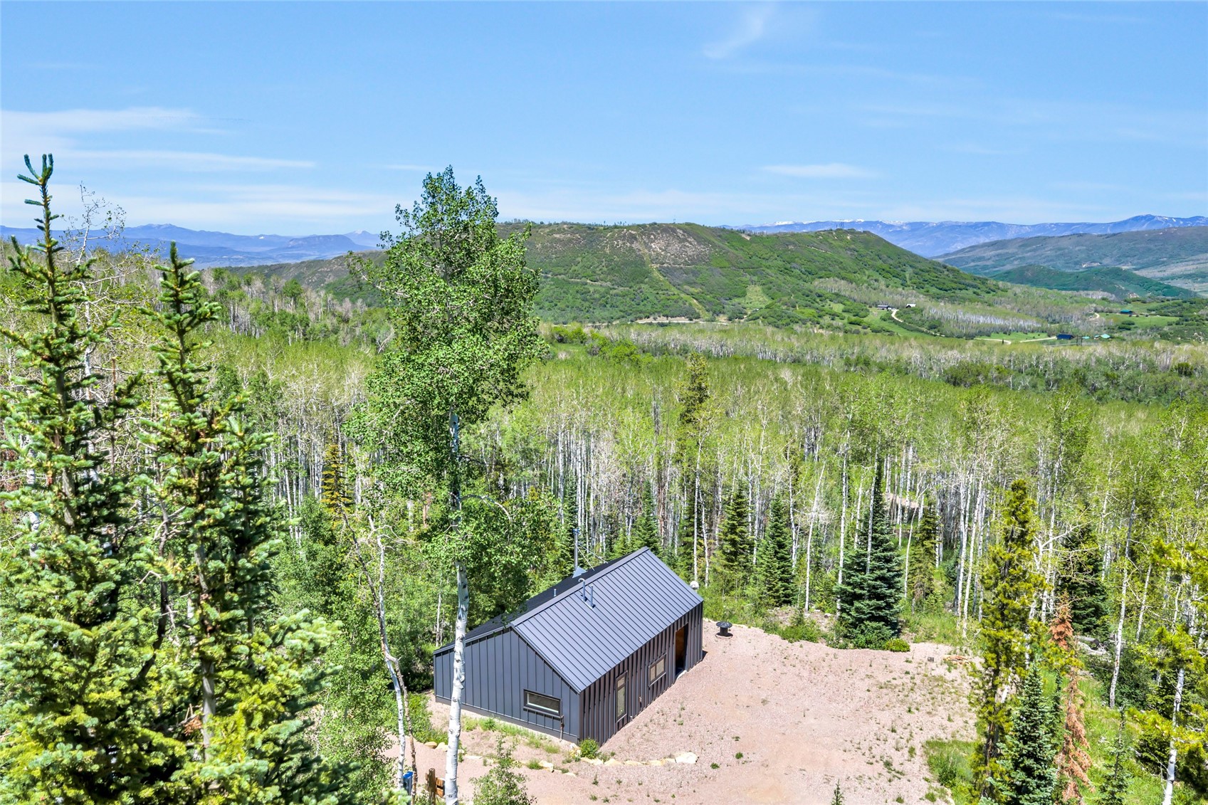 24700 Lone Tooth Trail Property Photo 30