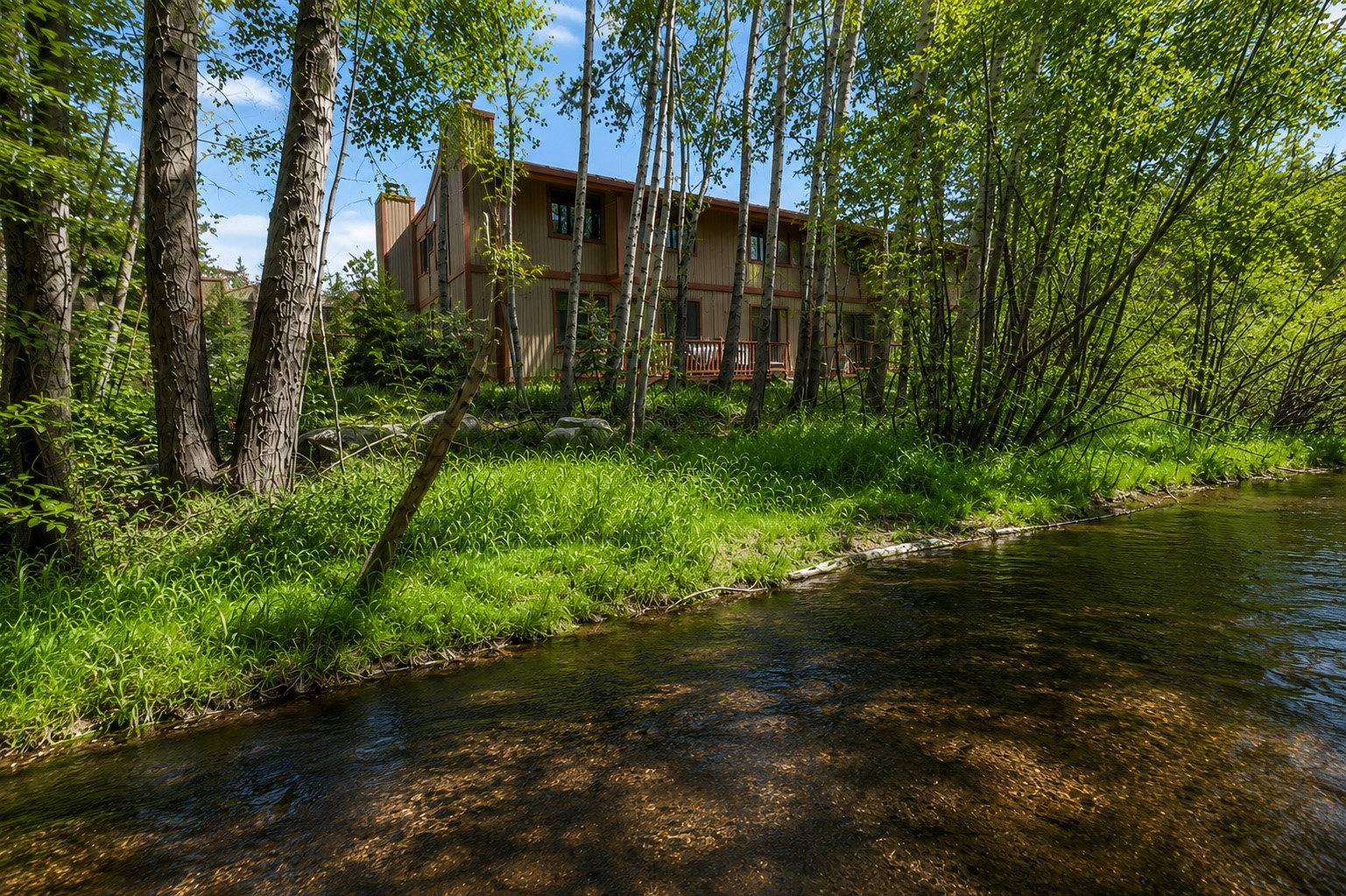 160 Creekside Drive 20 Property Photo 1