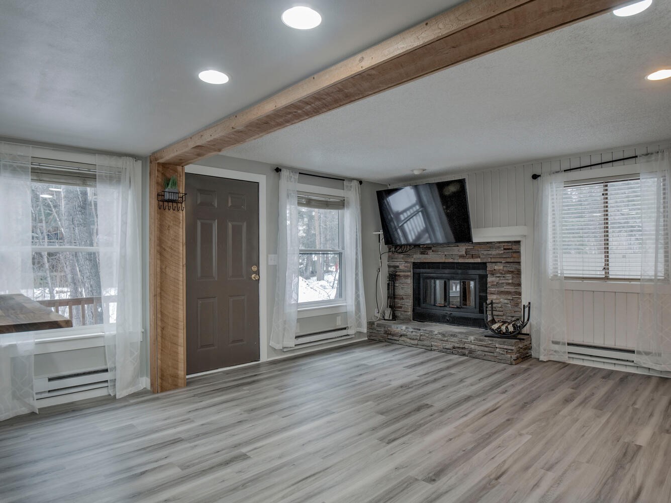 160 Creekside Drive 20 Property Photo 15