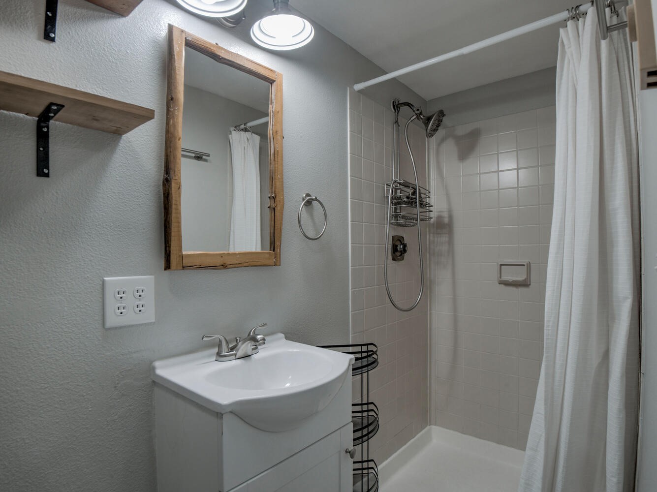 160 Creekside Drive 20 Property Photo 31
