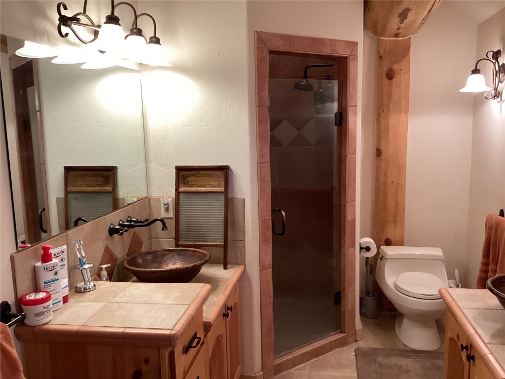 9073 54 7/10 Property Photo 24