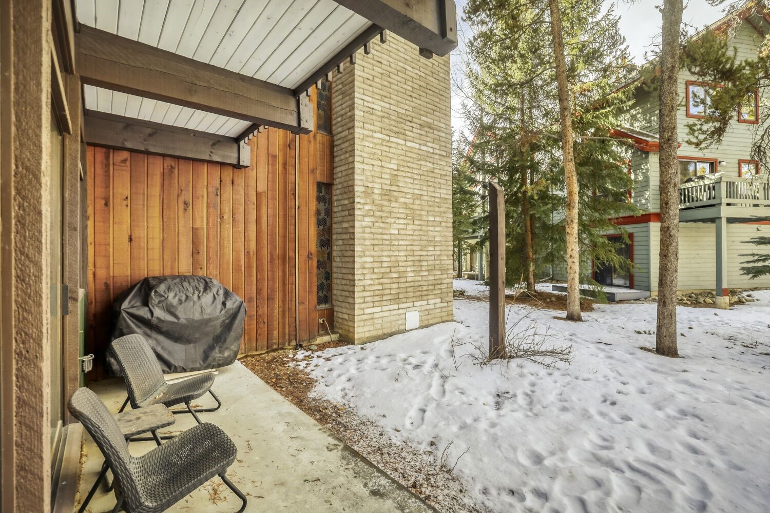 935 Columbine Road 104 Property Photo 14