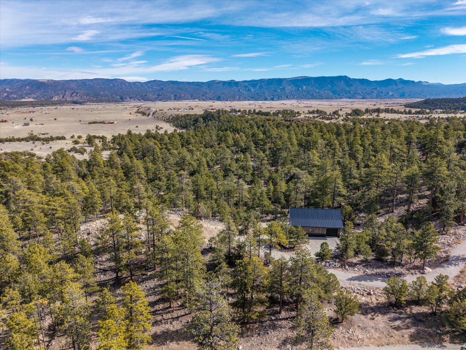 21160 Skyline Drive Property Photo 3