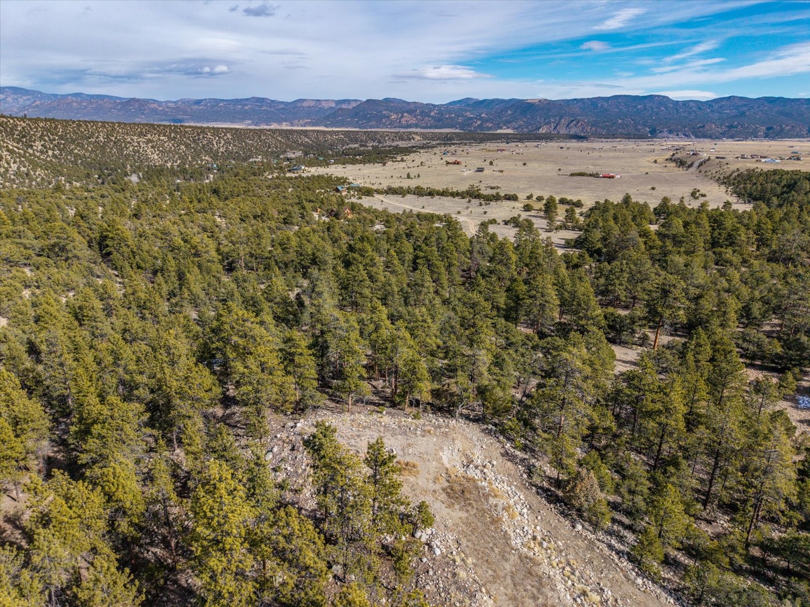 21160 Skyline Drive Property Photo 14