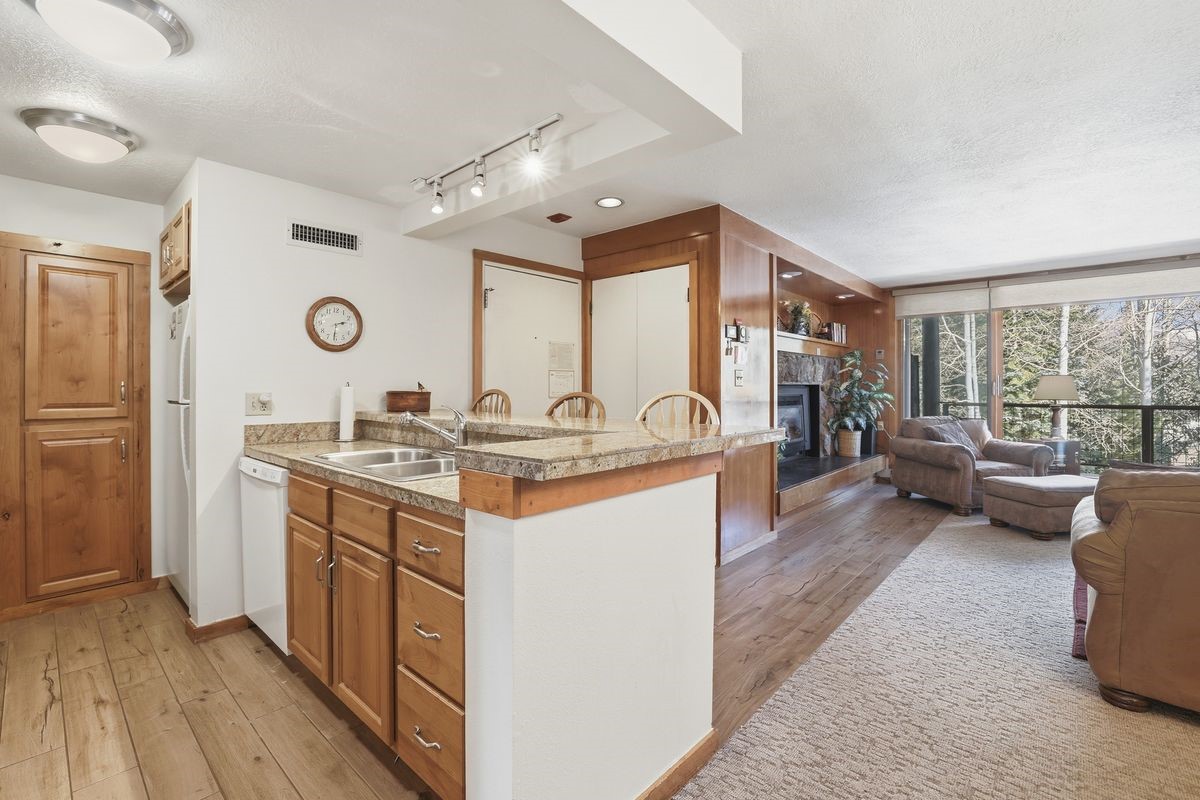 21700 Us Highway 6 2009 Property Photo 10