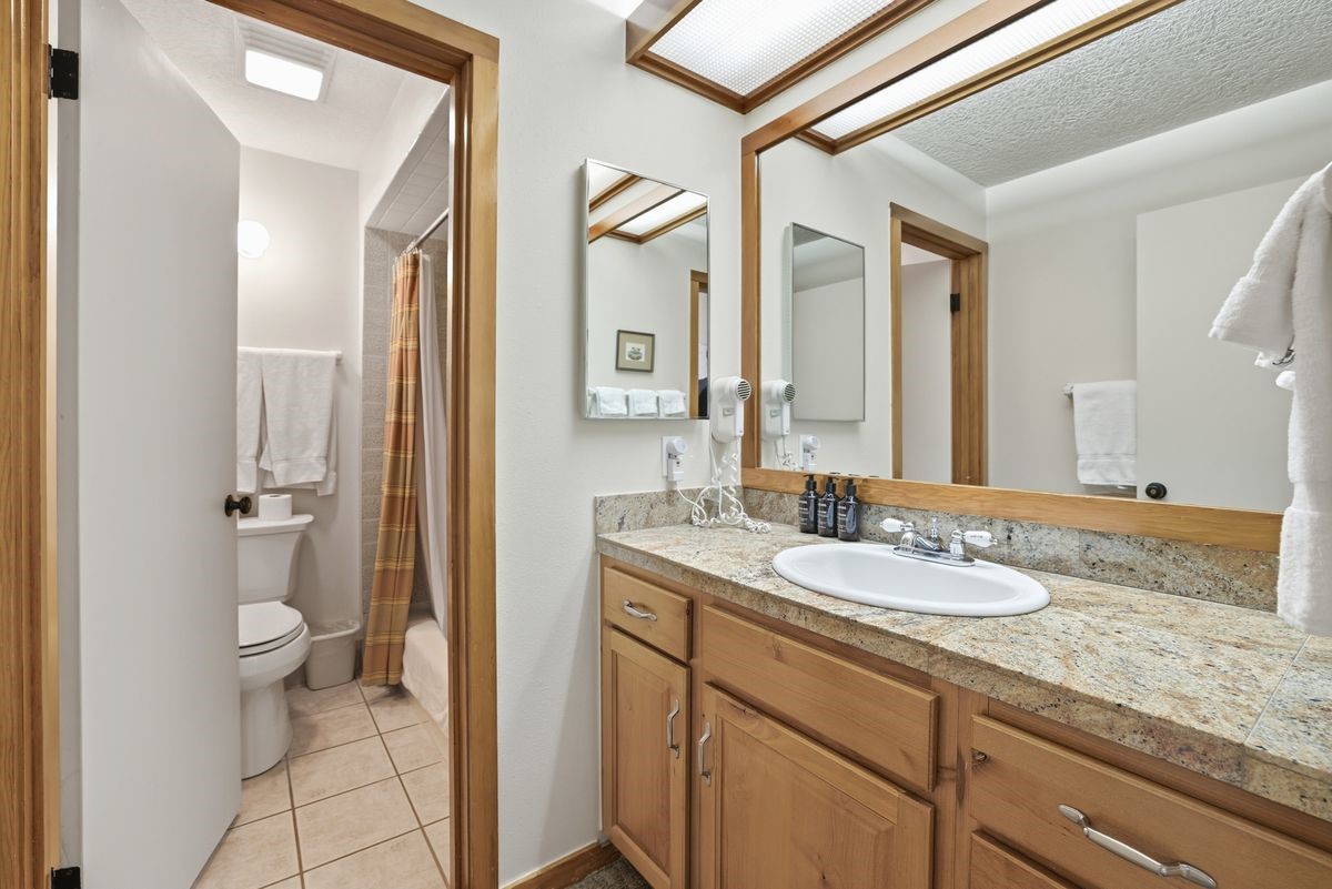 21700 Us Highway 6 2009 Property Photo 23