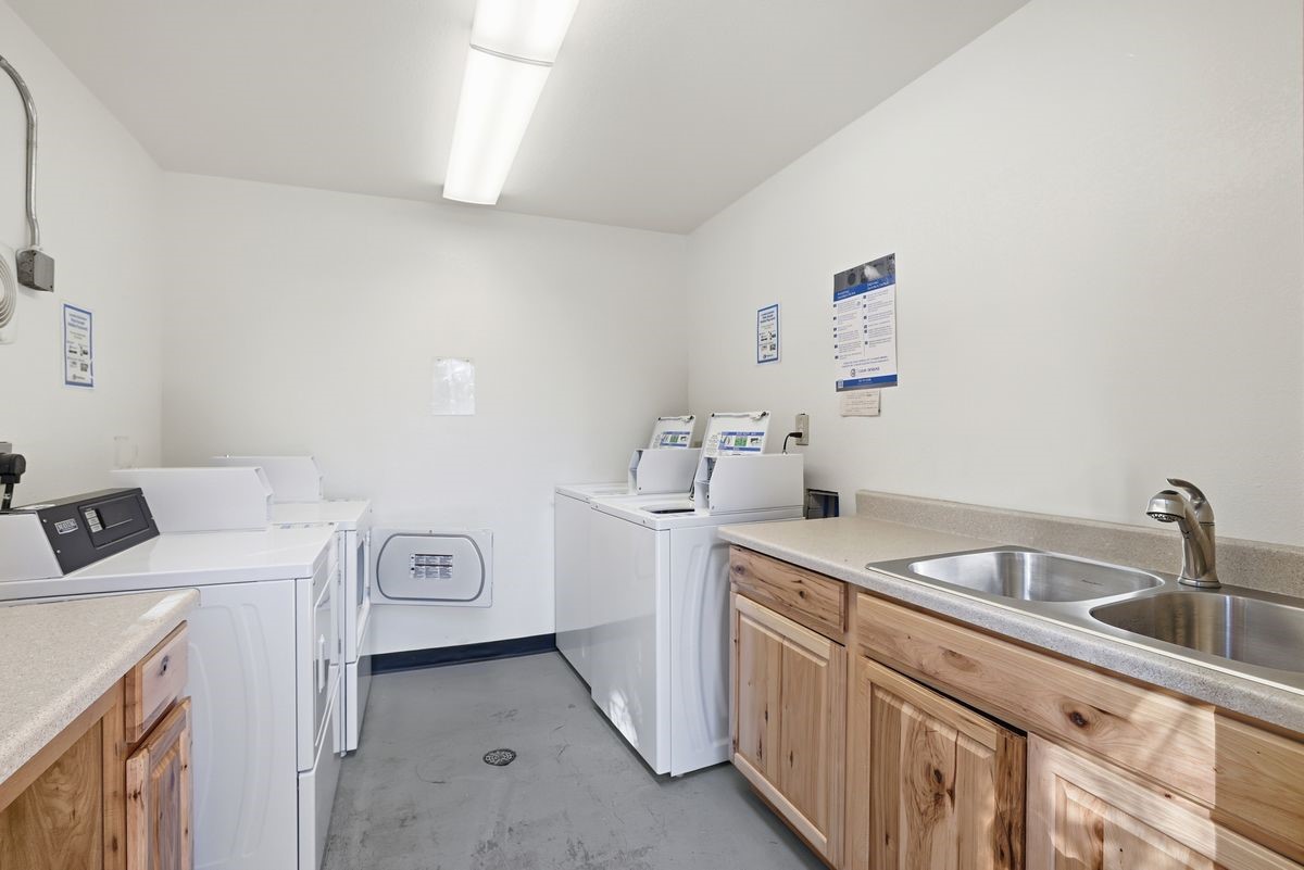 21700 Us Highway 6 2009 Property Photo 29