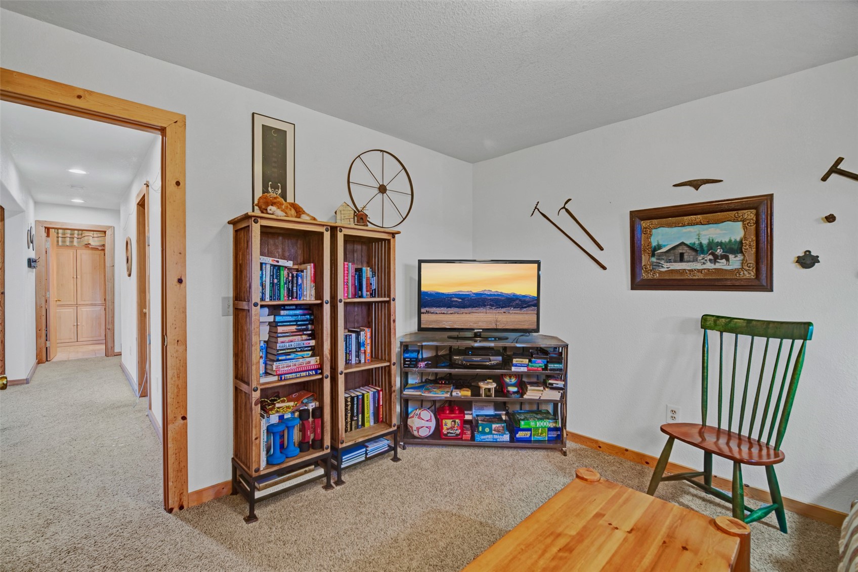 85 Swandyke Court Property Photo 22