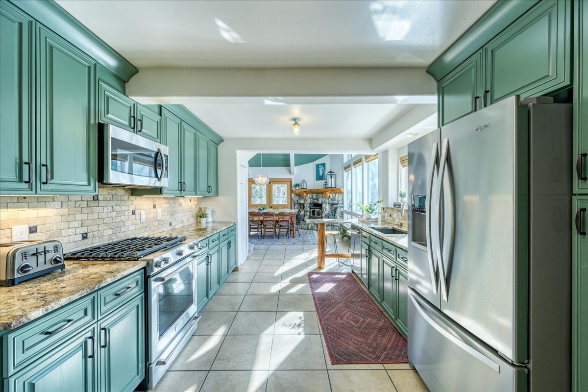 514 Blue Flag Circle Property Photo 10