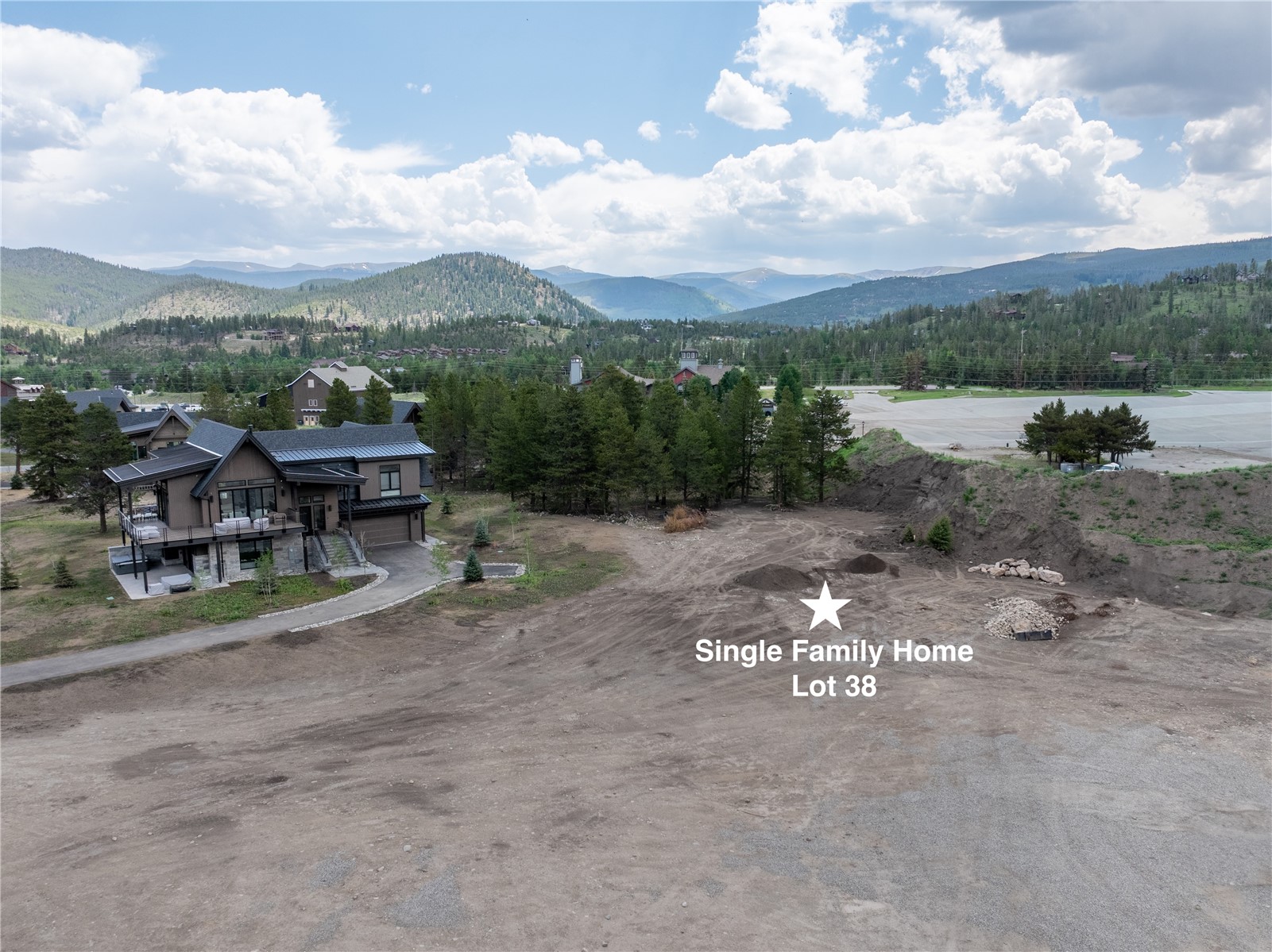 277 Monitor Drive Property Photo 46