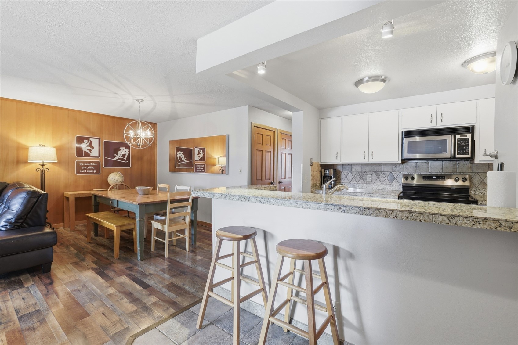 21700 Us Highway 6 2015 Property Photo 11