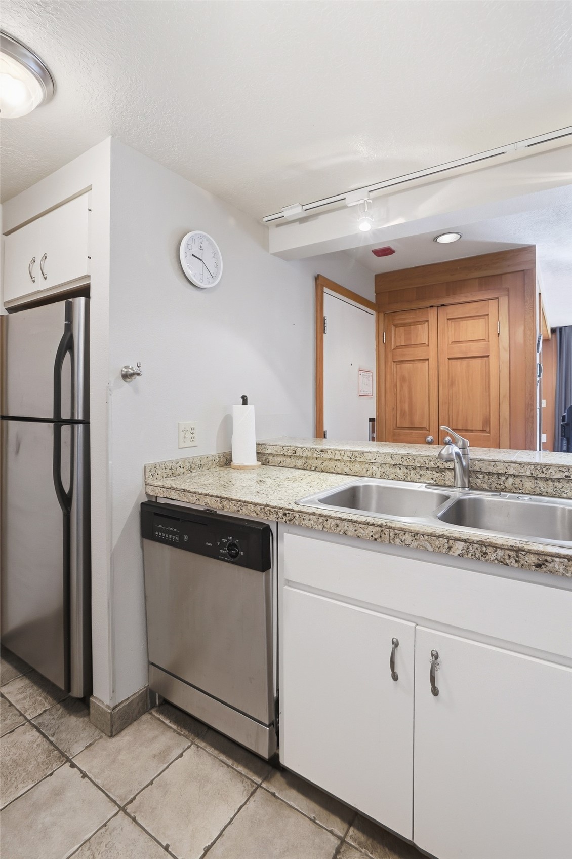 21700 Us Highway 6 2015 Property Photo 25