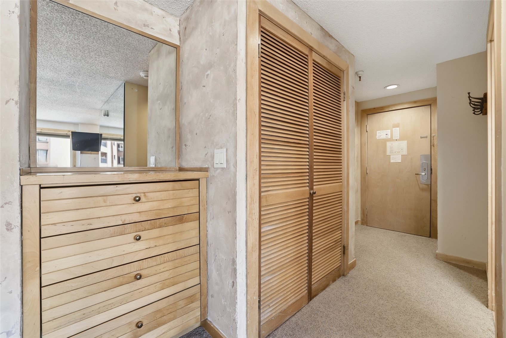535 S Park Avenue 505 Property Photo 19
