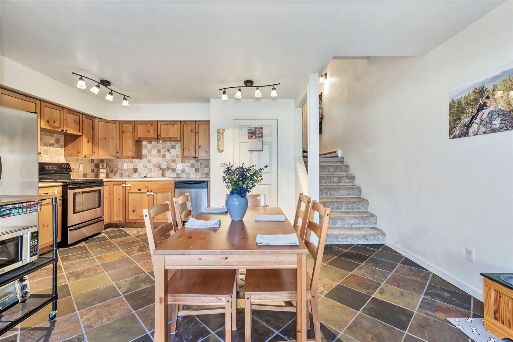 23035 Schussmark Trail B Property Photo 3