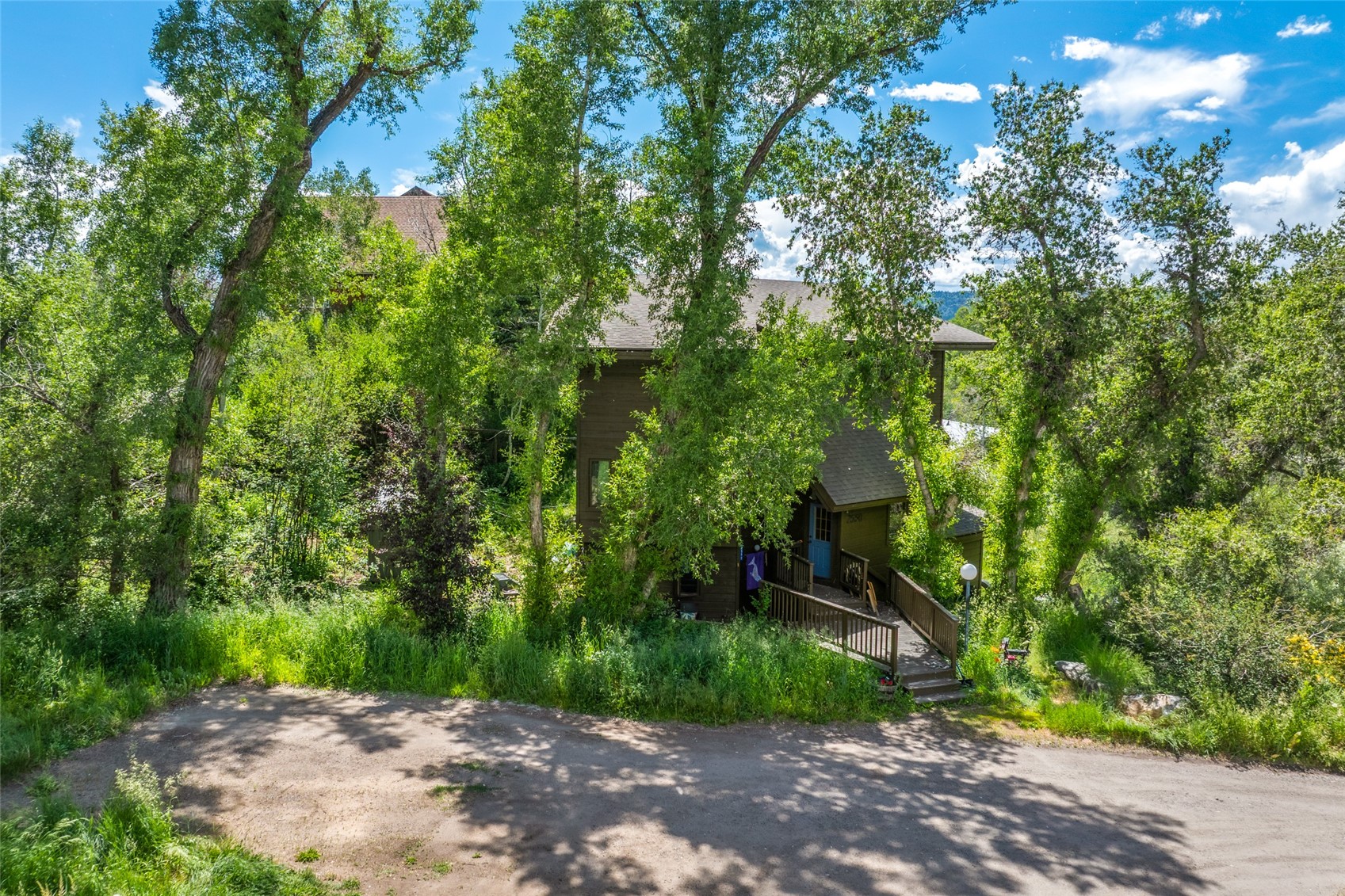 2550-2552 Val Disere Circle Property Photo 8