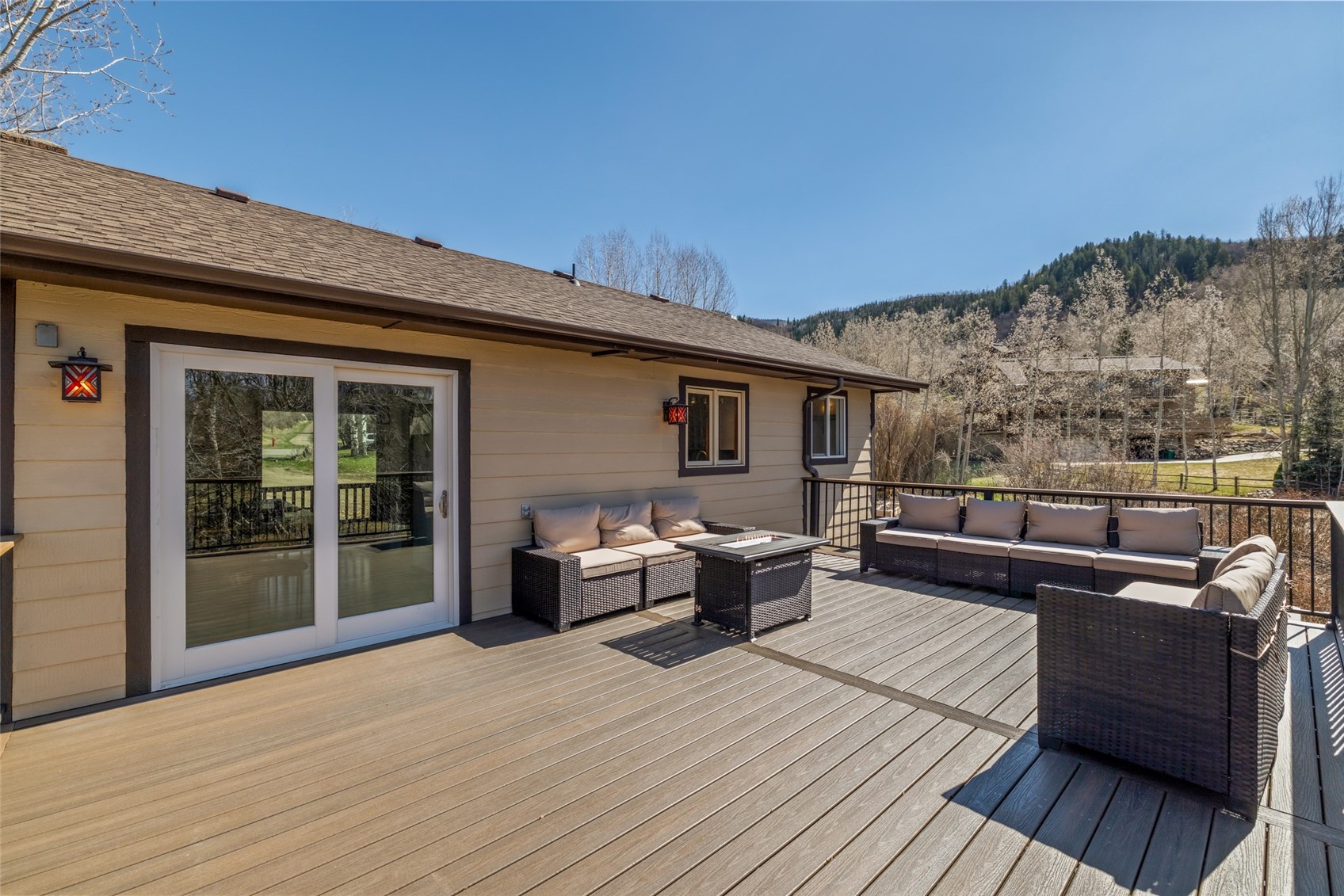 3401 Apres Ski Way Property Photo 16