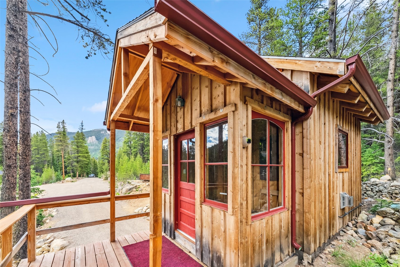 5080 Montezuma Road Property Photo 3