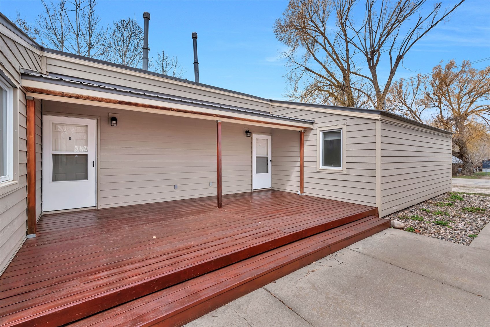 427 E Washington Avenue A & B Property Photo 17