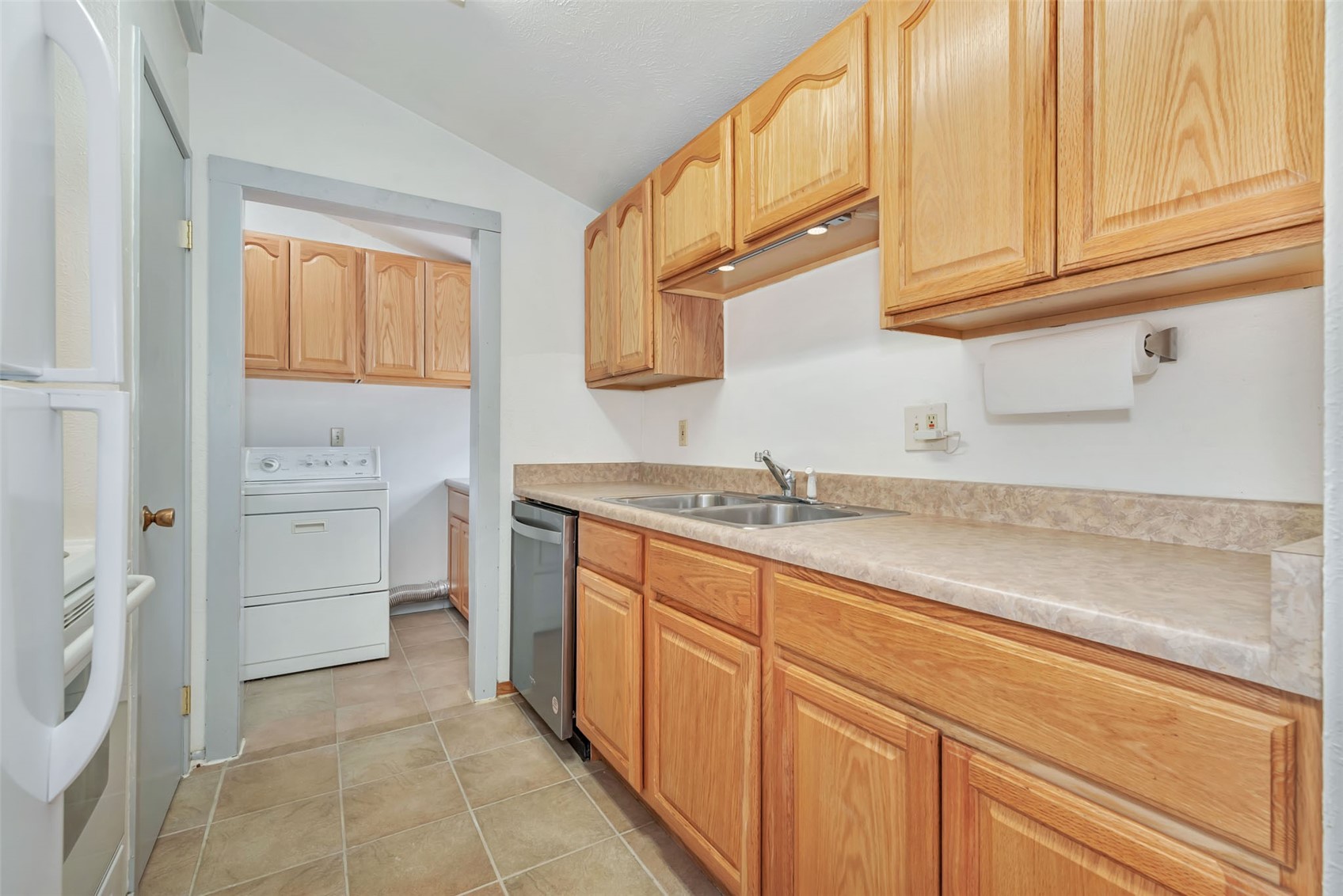 427 E Washington Avenue A & B Property Photo 22