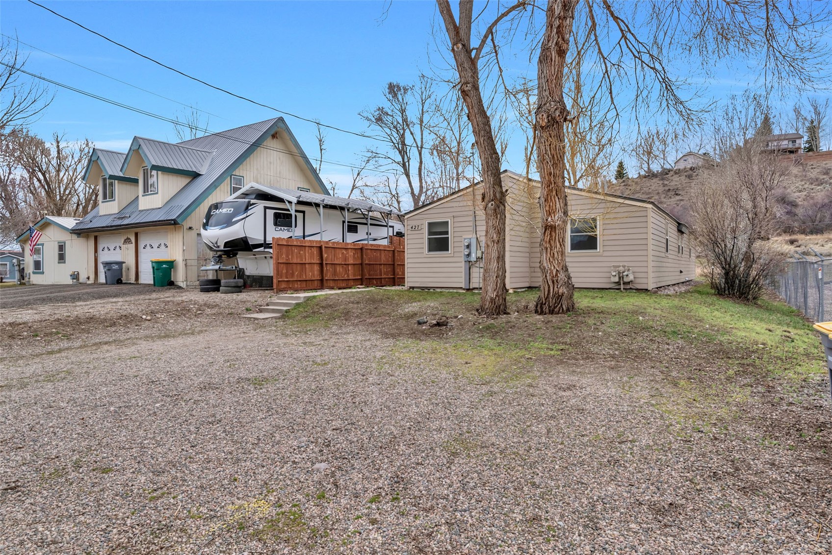 427 E Washington Avenue A & B Property Photo 37