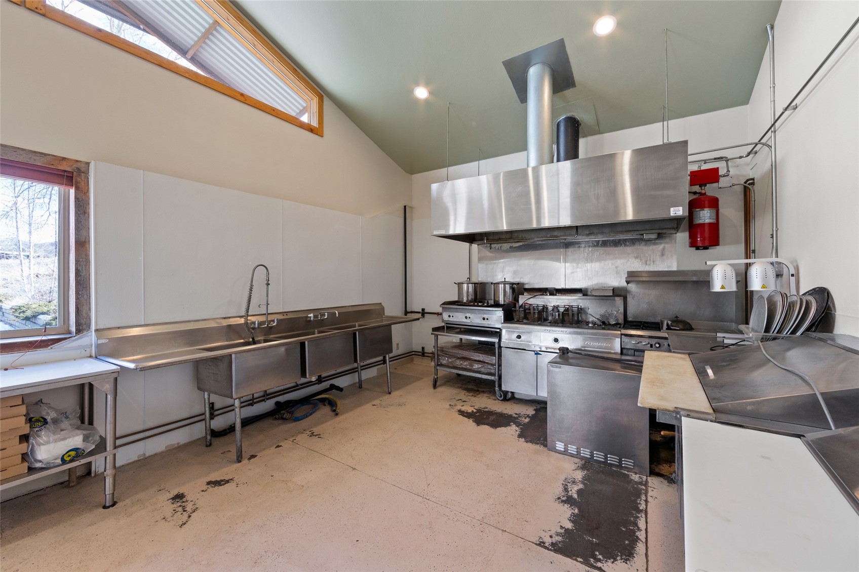 606 W Byers Avenue Property Photo 15