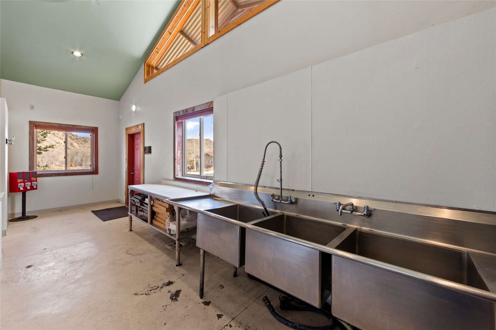 606 W Byers Avenue Property Photo 19
