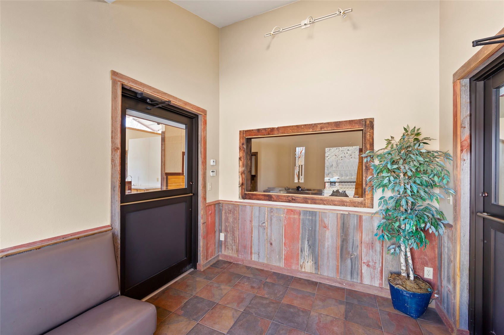 606 W Byers Avenue Property Photo 26