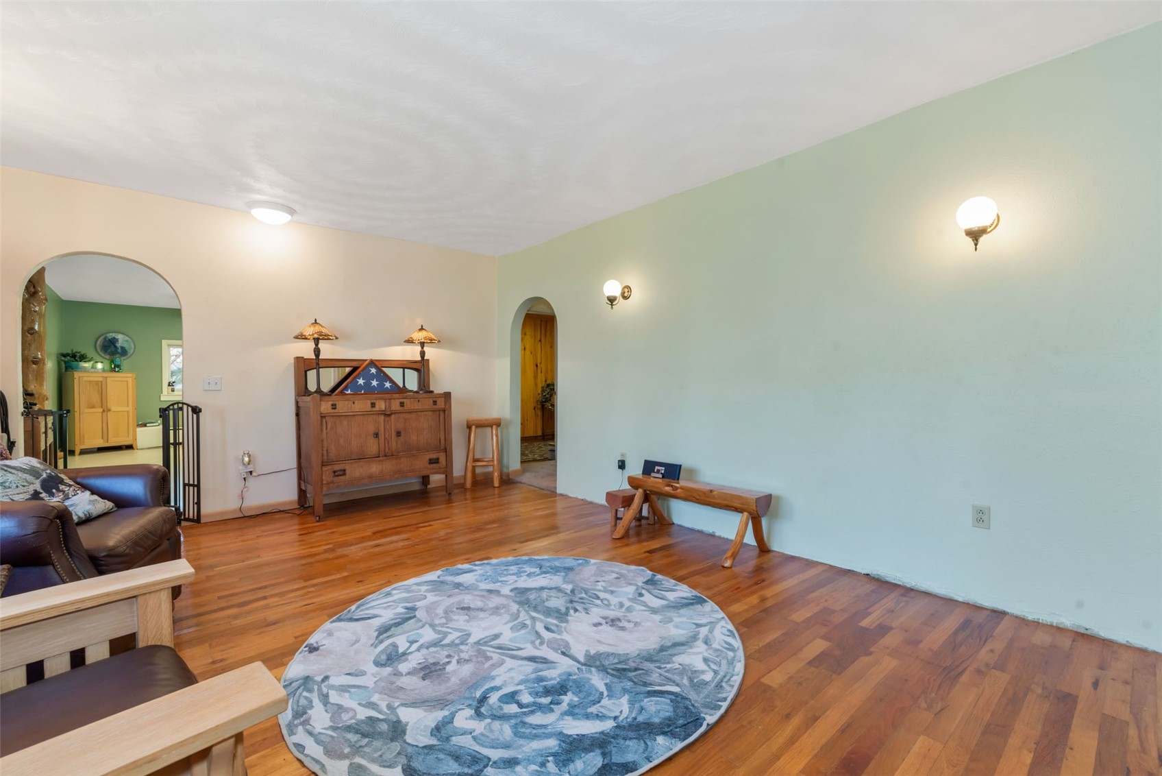 517 E Jefferson Avenue Property Photo 6