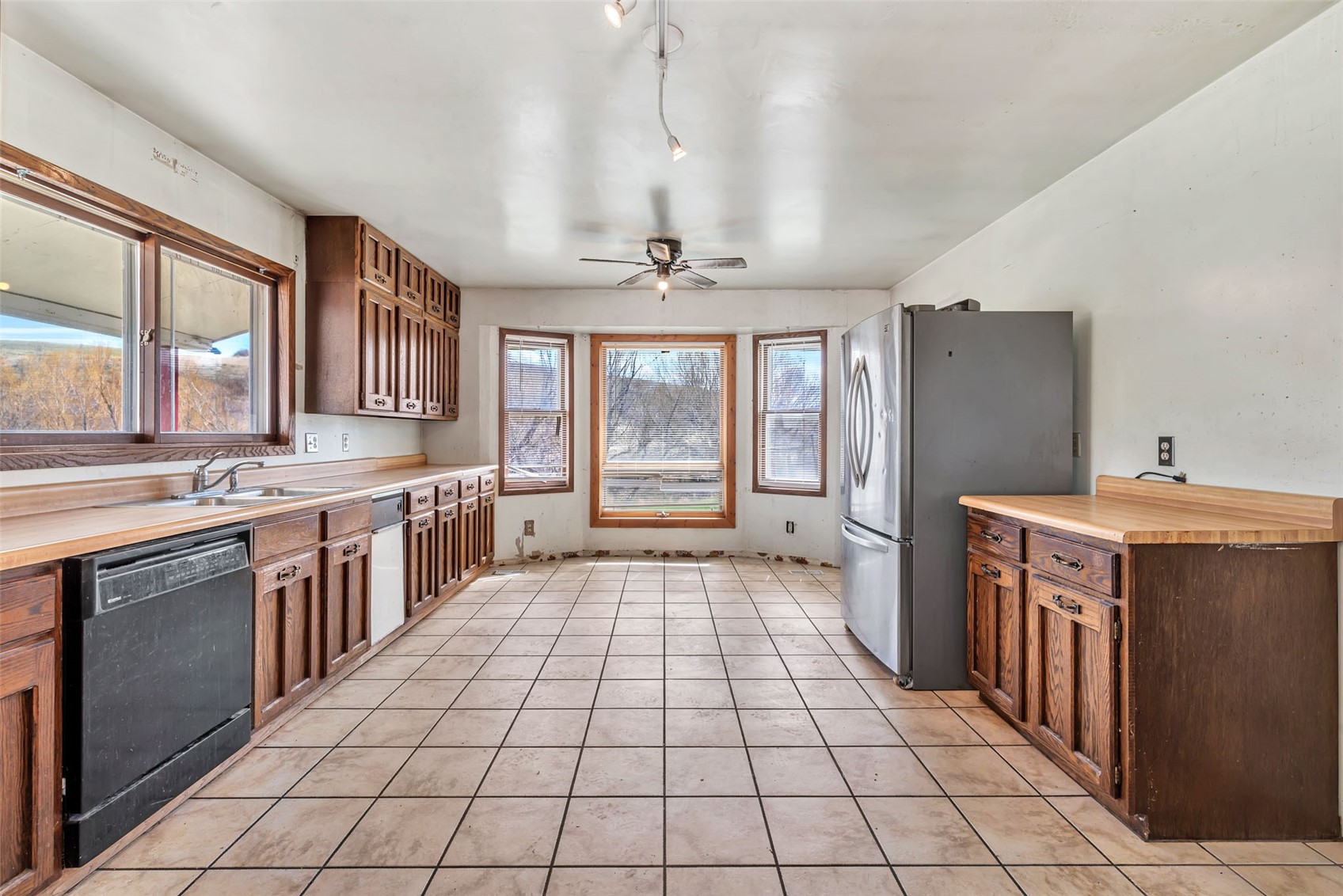 42855 County Road 76 Property Photo 9